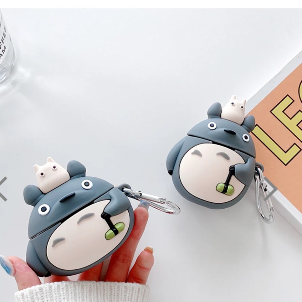 Totoro air pod case - Picture 8 of 9